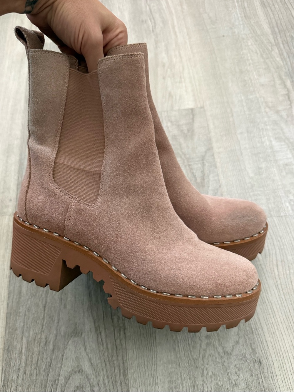 Suede Platform Chelsea Boots - Tan